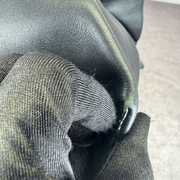 Salvatore Ferragamo Trifolio Black Leather Backpack - Picture 9 of 15